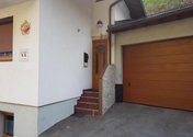Haus-Georg-Eingang.jpg