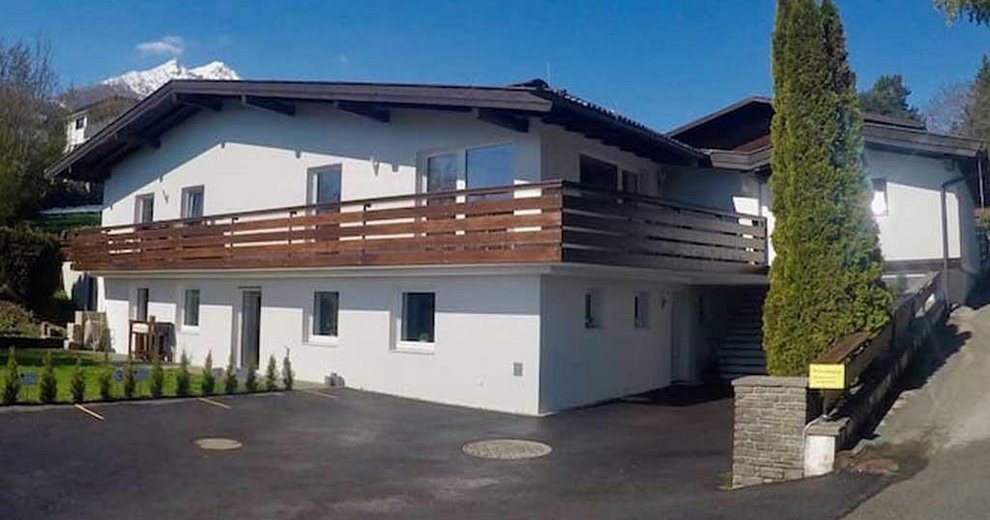 Haus-Lamprecht-Mutters-im-Sommer.jpg